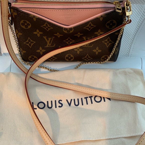 Louis Vuitton Handbags - Louis Vuitton Pallas Clutch